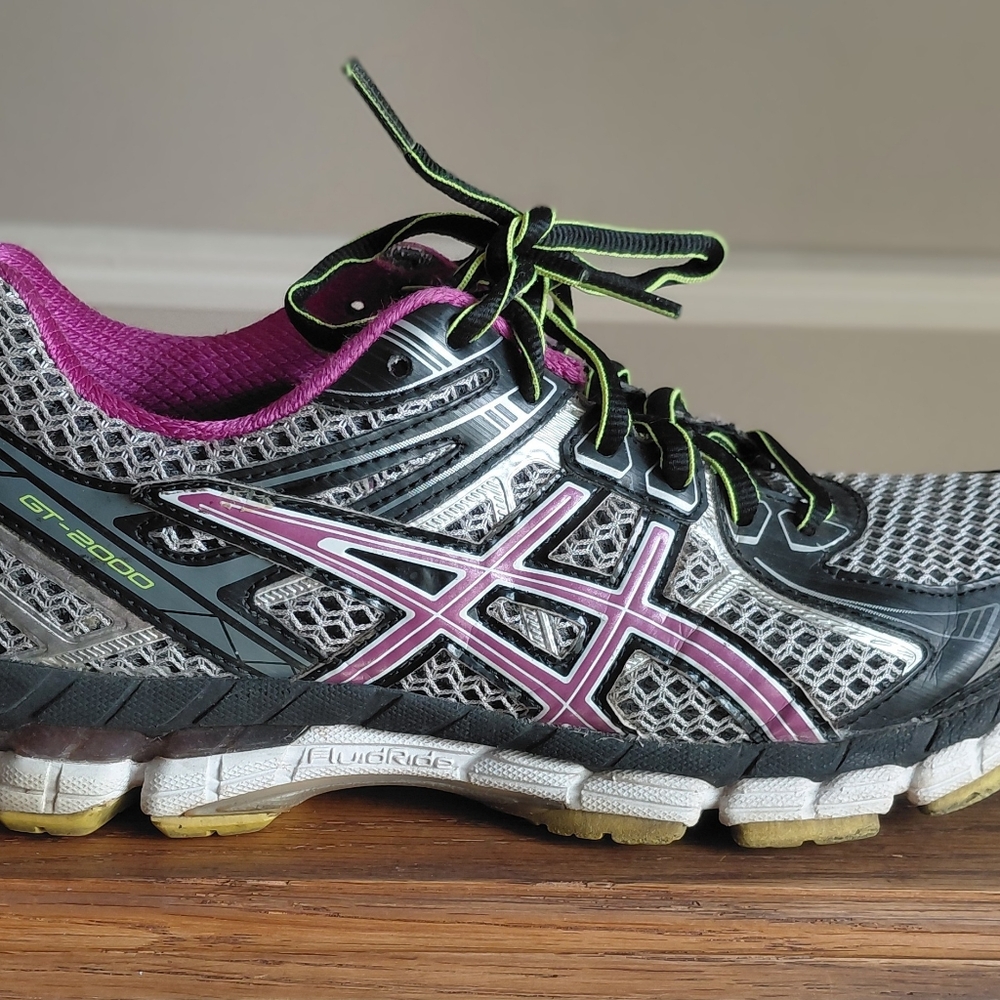 Asics (Women's) Running Shoes Sz 6.5